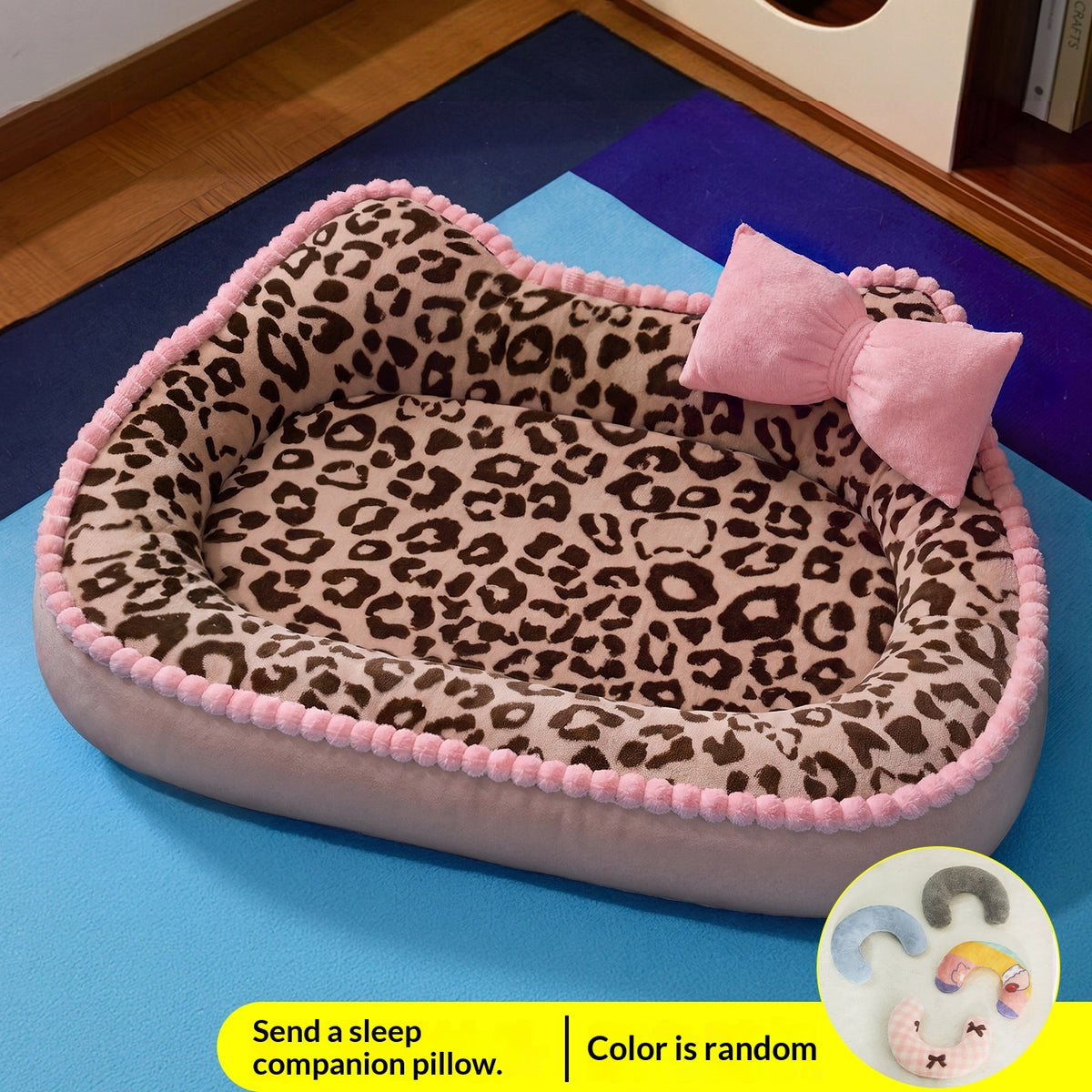 Modern All-Season Pet Bed for Cats and Small Dogs – Cozy Indoor Cushion